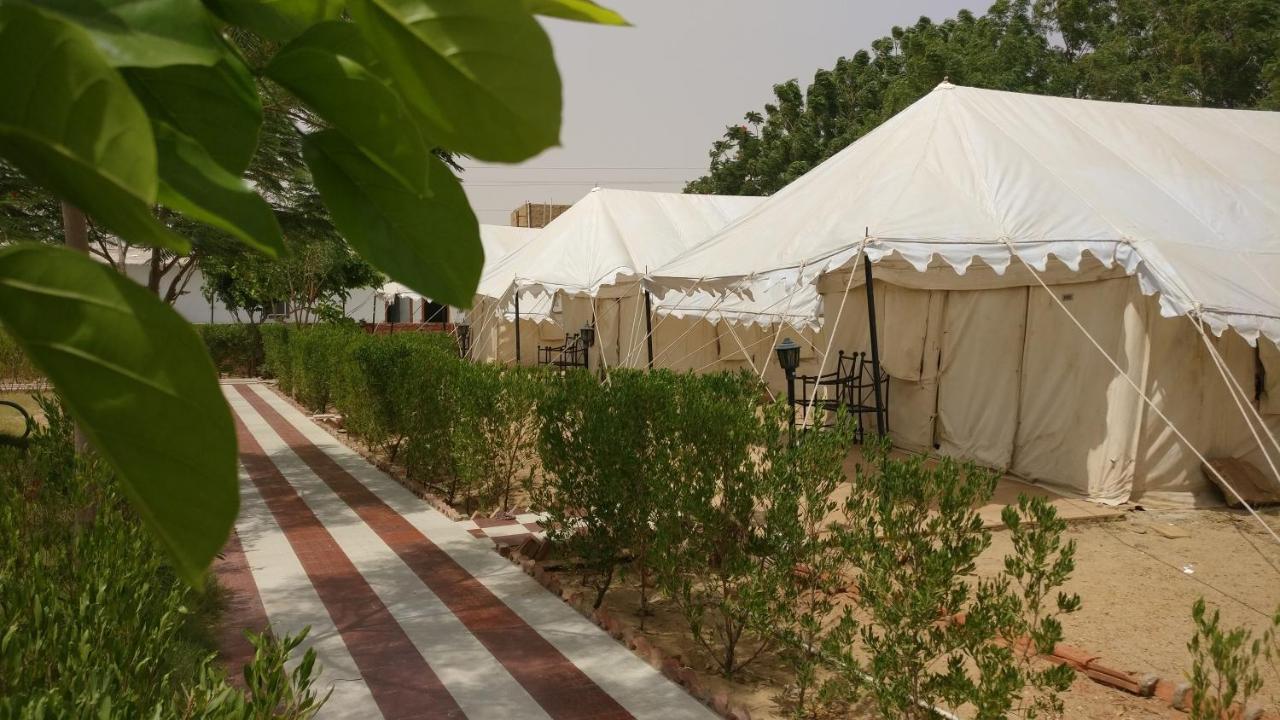 Kf Resort Pvt Ltd Sām Exteriér fotografie